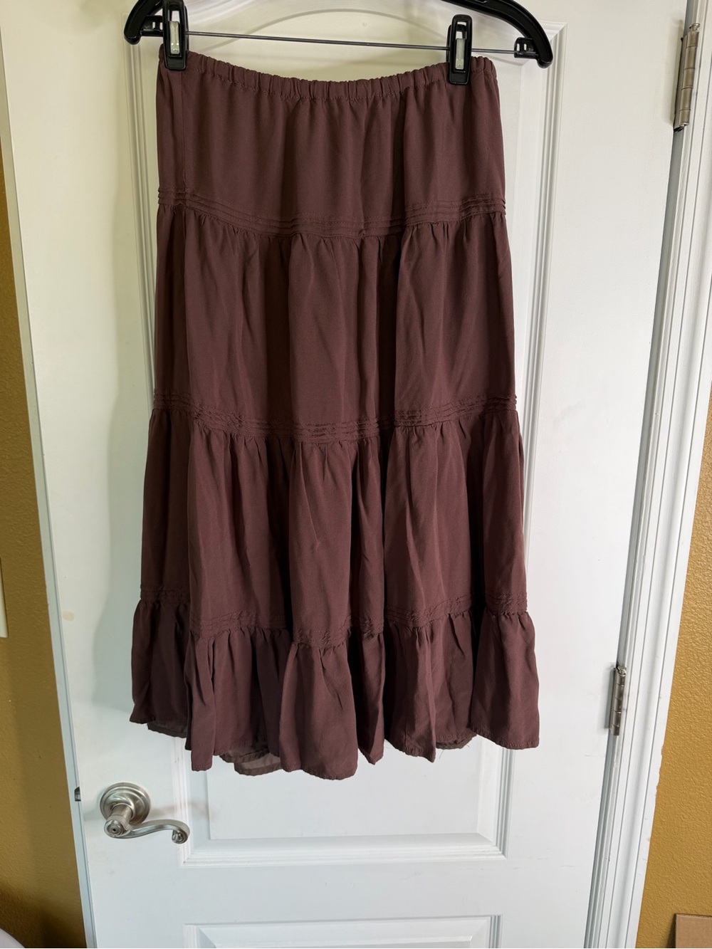 Brown Tiered Maxi Skirt W/Drawstring. Size XS - Picture 4 of 6